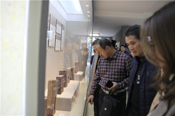 桐鄉(xiāng)市僑聯(lián)界別政協(xié)活動在匯才紅木舉行